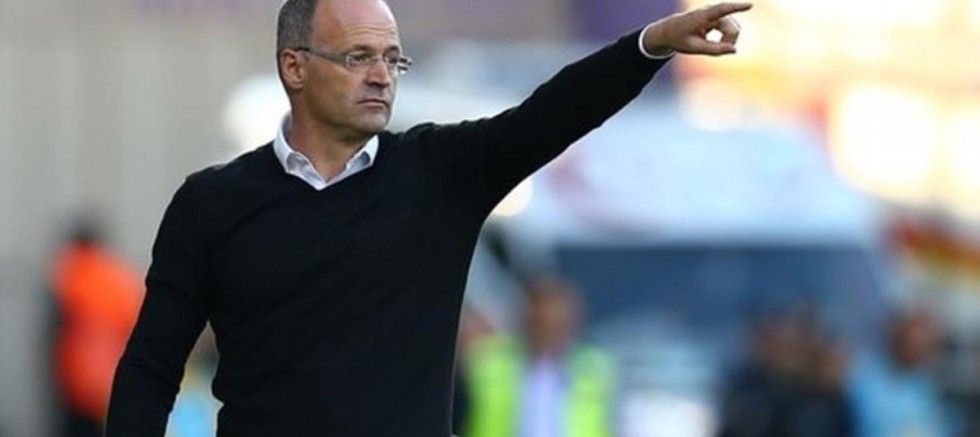 Yeni Malatyaspor'da teknik direktör İrfan Buz'la yollar ayrıldı