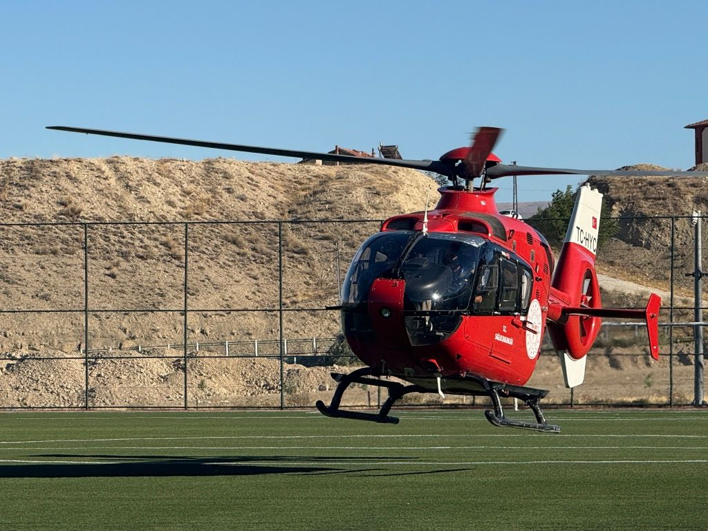 Ambulans Helikopter Can Kurtarmaya Devam Ediyor
