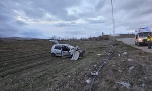 Doğanşehir’de Kontrolden Çıkan Otomobil Takla Attı