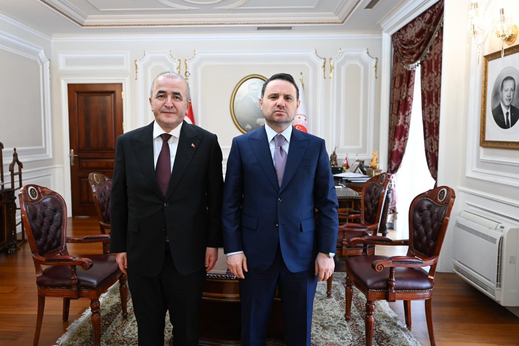 Elazığ Valisi Hatipoğlu’ndan Adalet Bakanı Gürlek’e Ziyaret