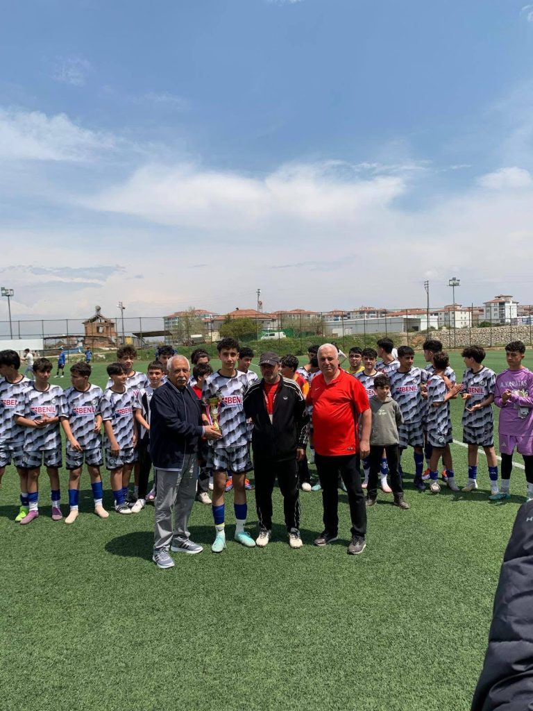 Malatya Fenerspor U-15’te Şampiyon Oldu