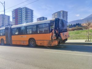 Malatya’da Kamyon Otobüse Çarptı: 20 Yaralı