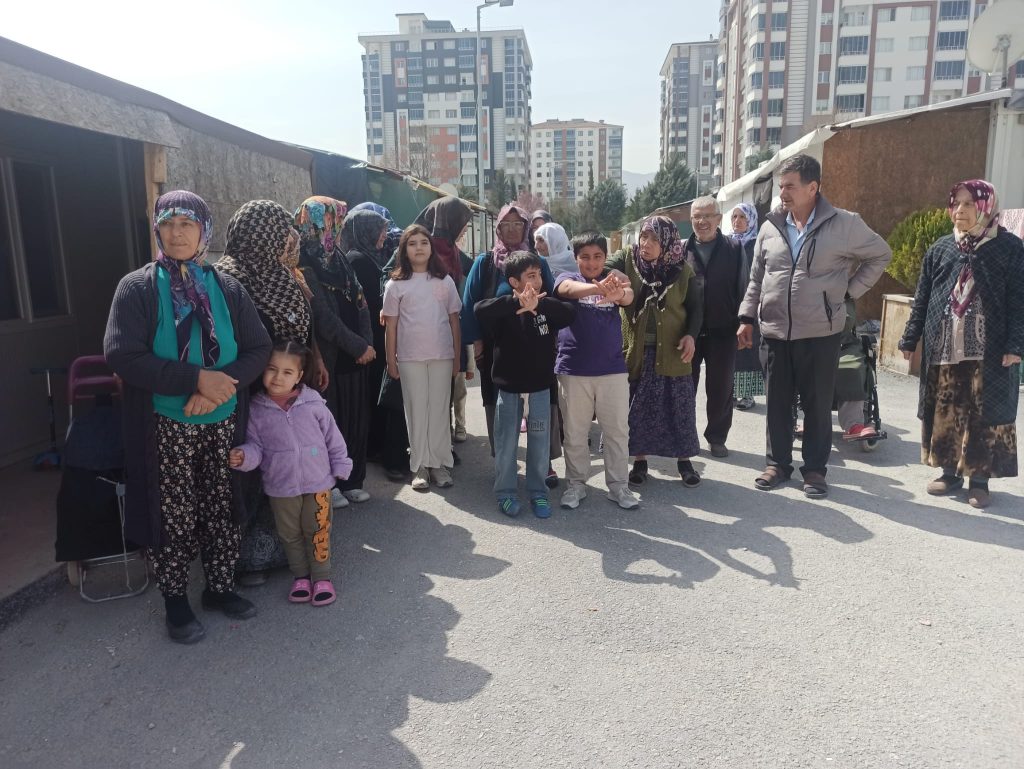 Malatya’da Konteyner Kentte Tahliye Tepkisi: “Okullar Kapanana Kadar Süre İstiyoruz”