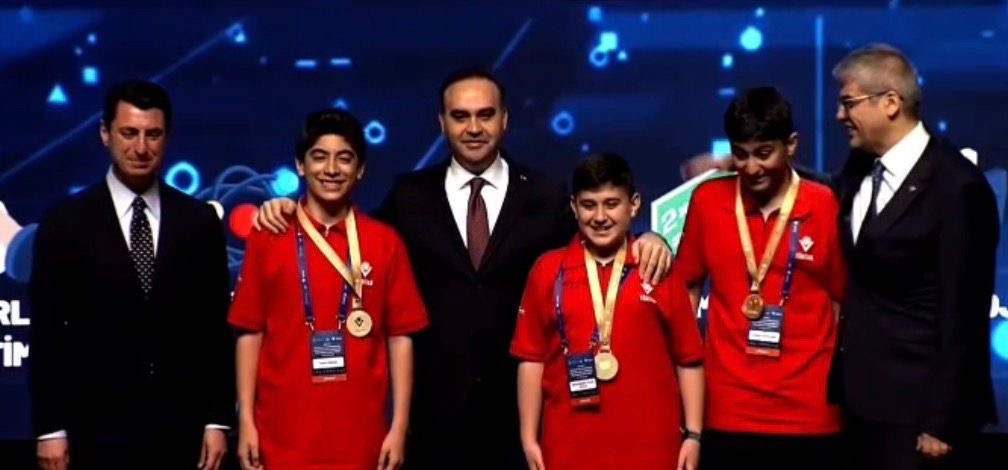 Malatya’nın Genç Bilim İnsanlarından Türkiye Finalinde Büyük Başarı