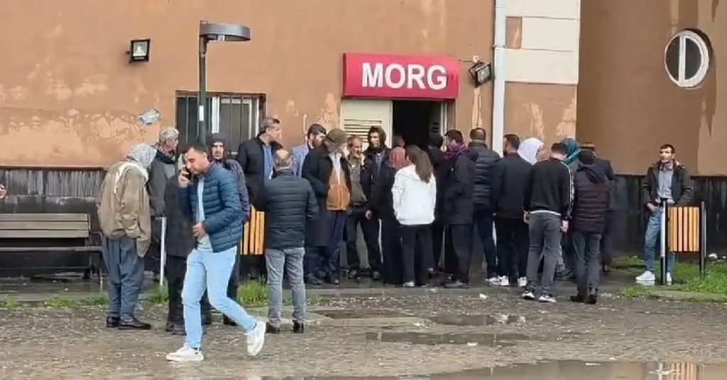 Okul Bahçesine Yıldırım Düştü: 2 Çocuk Hayatını Kaybetti