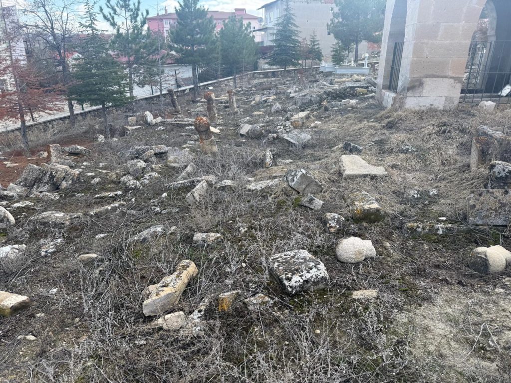 Tarihi Mezarlar İçin Koruma Çağrısı