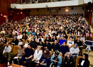 Yeşilyurt’ta “Duyulmayan Çocuk, Yorgun Anne-Baba, Kaybolan İletişim” Konferansına Yoğun İlgi