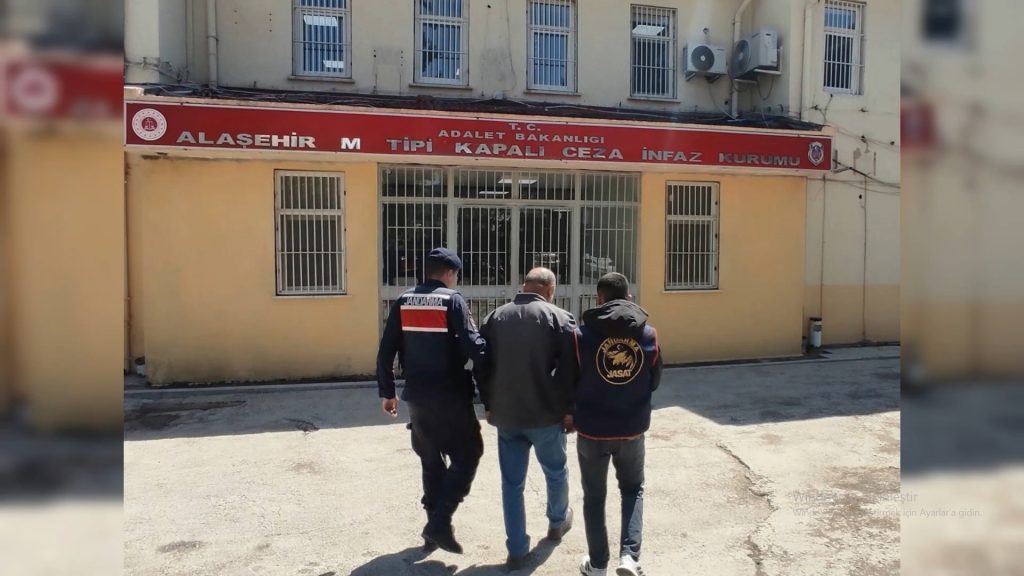33 İlde FETÖ Operasyonu: 69 Şüpheli Yakalandı