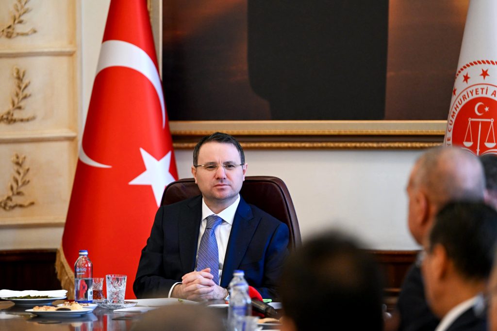 Adalet Bakanlığı 15 Bin Sözleşmeli Personel Alımı Yapacak