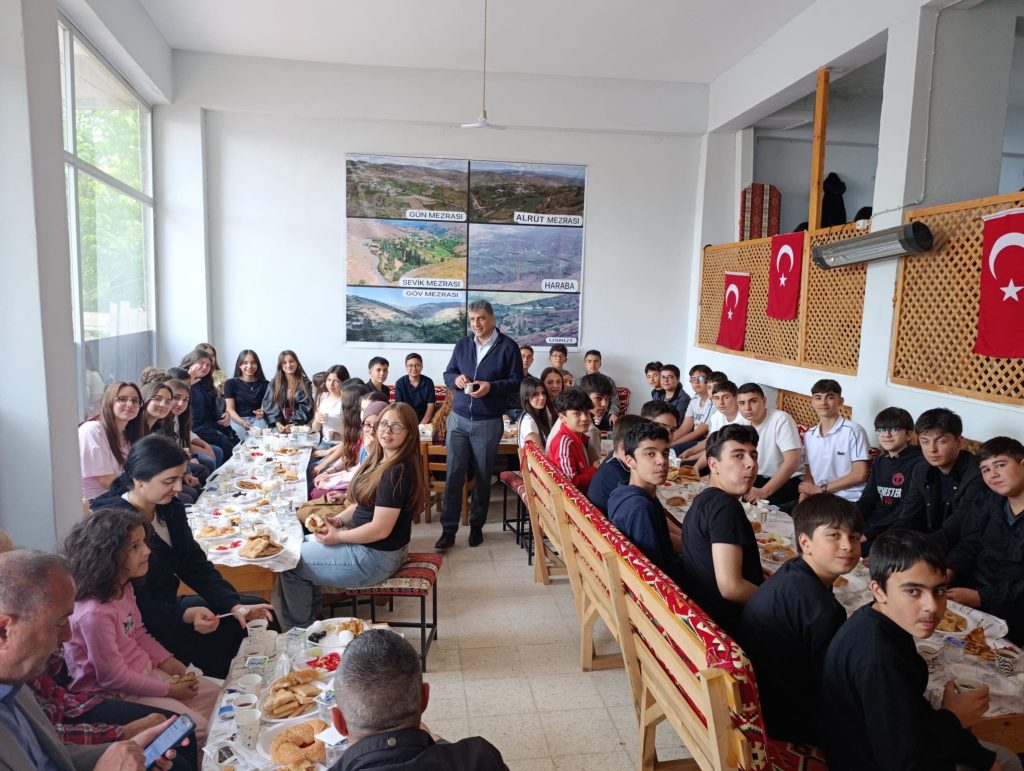 Aysel Çalık Ortaokulu Öğrencileri Malatya’da Moral Buldu