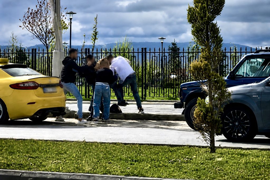 Çevreyolunda Sürücüler Arasında Tekme Tokat Kavga Kamerada