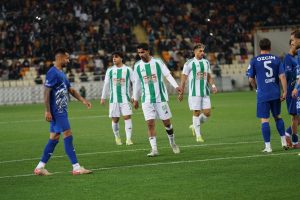 Yeşilyurtspor Yarı Finalde Fırsatı Kaçırdı