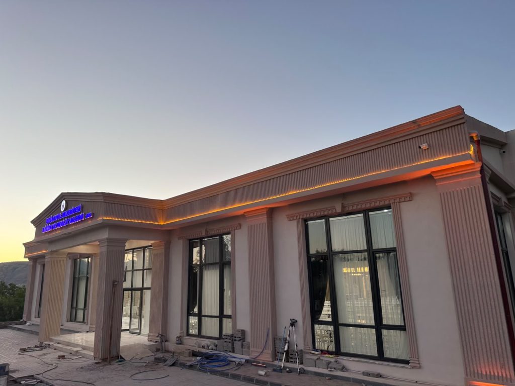 Hakan Bay Sözünü Tuttu, Doğanyol İlk Salonuna Kavuştu
