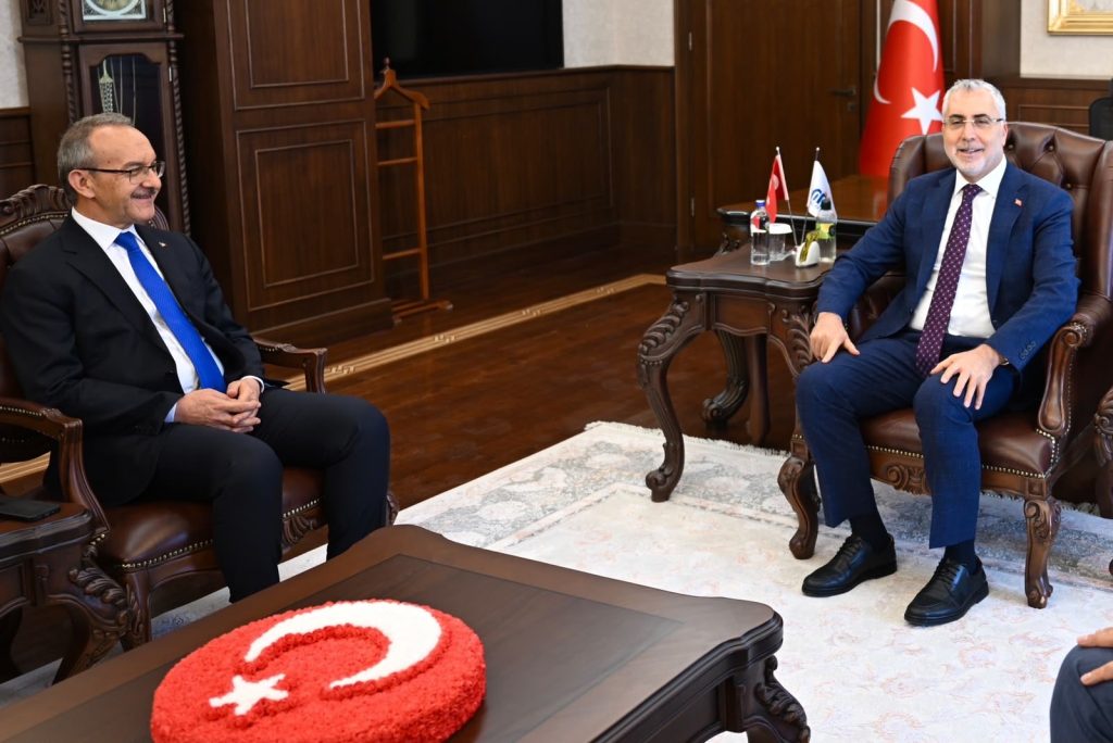 (GÜNCELLENDİ)Bakan Işıkhan Malatya’da Temaslarına Valilik Ziyaretiyle Başladı