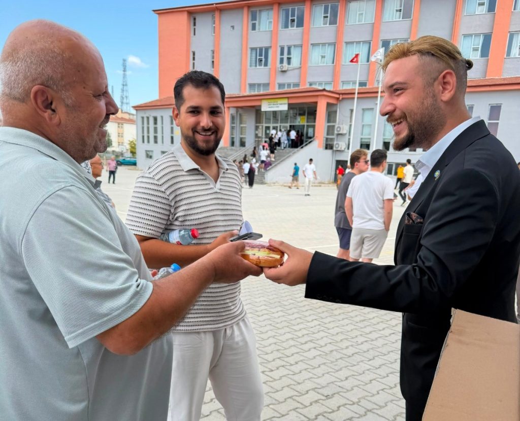 İYİ Parti Gençlik Kolları’ndan AGS Adaylarına Sınav Öncesi Destek