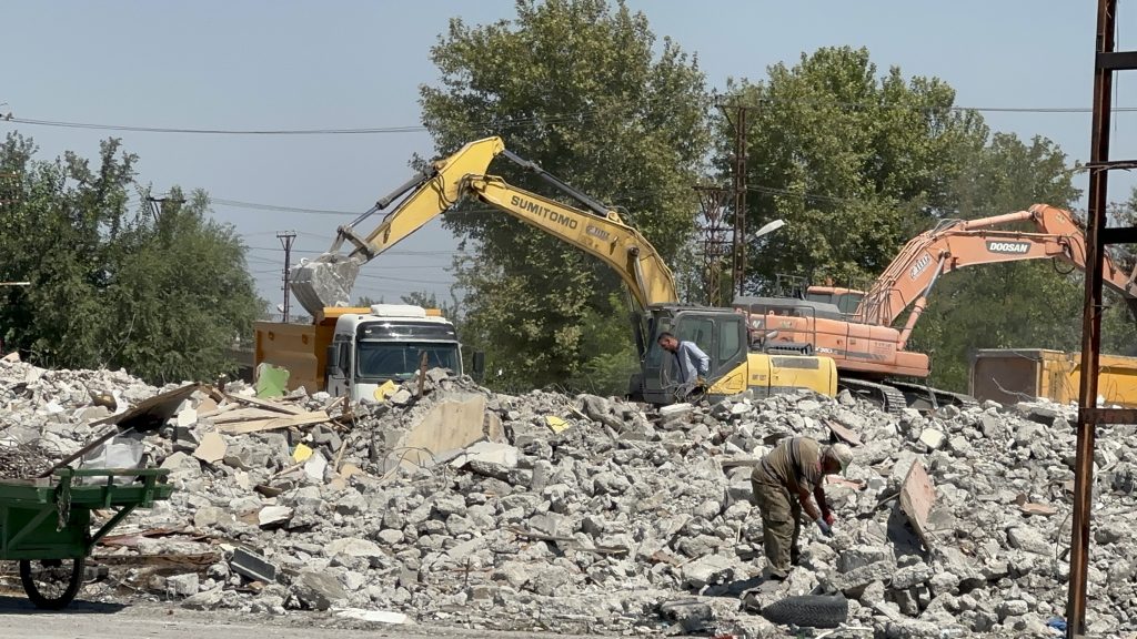 Malatya Küçük Sanayi Sitesi’nde Yıkım Sürüyor: 66 Esnaf Kepenk Kapattı