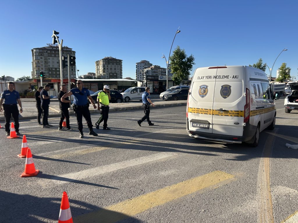 Yaya Geçidinde Feci Kaza: 49 Yaşındaki Kadın Hayatını Kaybetti