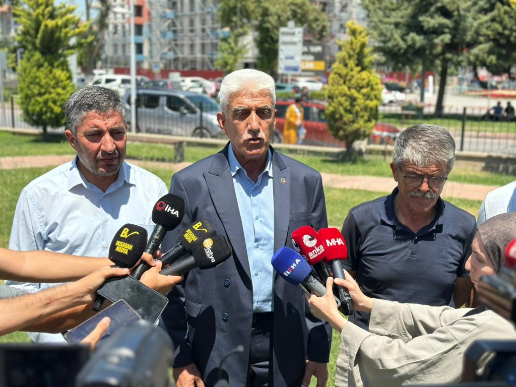 Ziraat Odası Başkanlarından Sert Tepki: “Üreticiyi Beş İhracatçının İnsafına Bırakmayın”