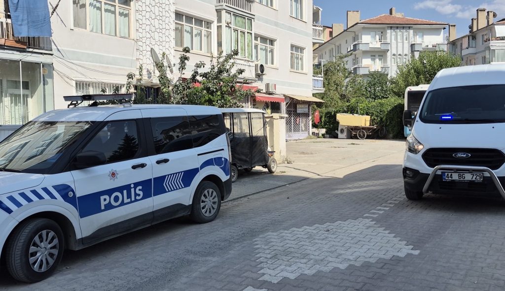 Tartışma Kanlı Bitti: 1 Kişi Ağır Yaralandı
